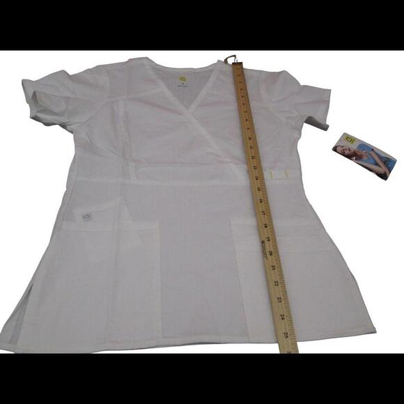 Utility Girl Womens Natural White Uniform Medical Nurse Scrub Top Size S DEFECT​ - Picture 12 of 12
